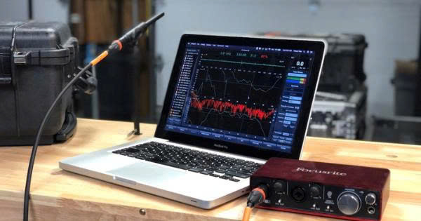 chuẩn bị micro đo &acirc;m thanh v&agrave; m&aacute;y t&iacute;nh để sử dụng Smaart v9 setup karaoke