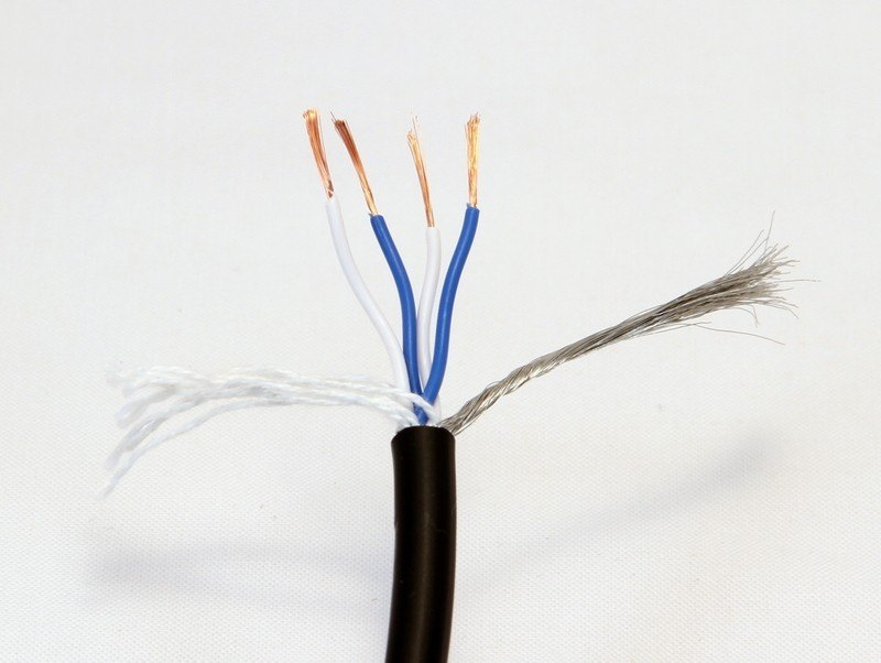 Dây tín hiệu 5 lõi Canare L-4E6S chính hãng
